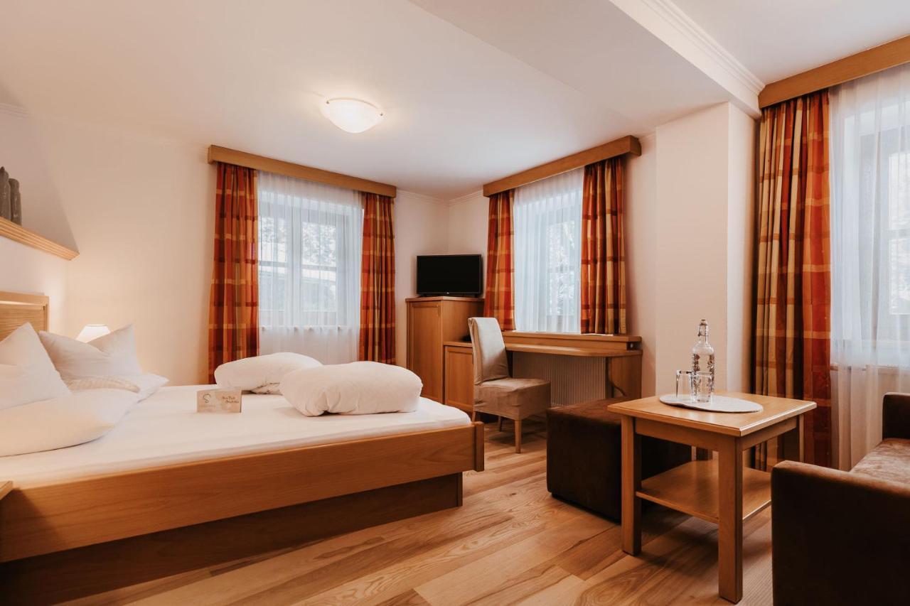 אונקן Naturhotel Schuetterbad מראה חיצוני תמונה